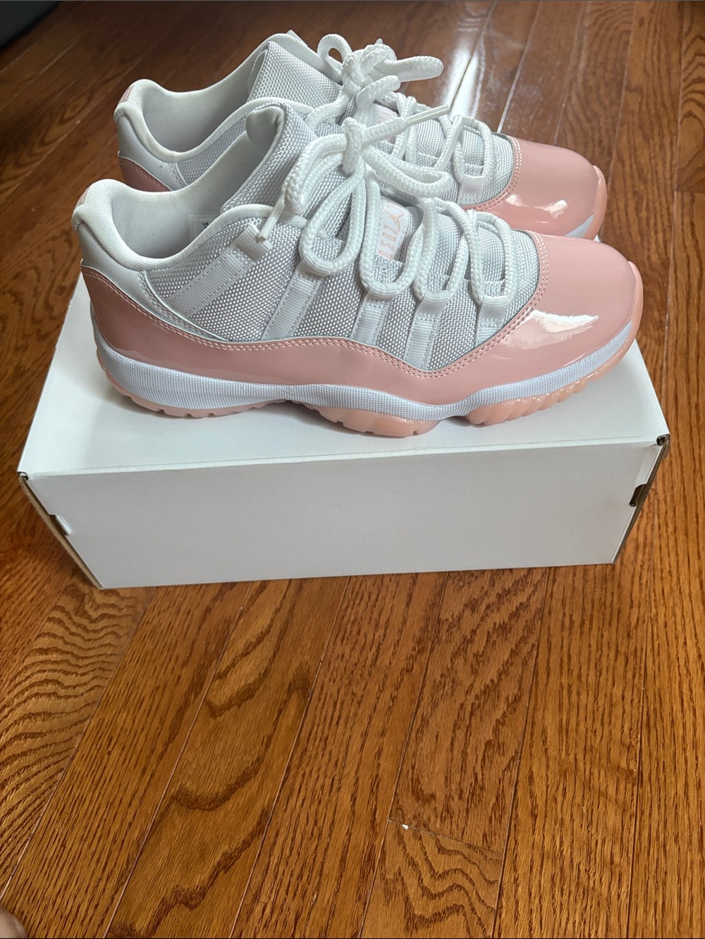 Nike Women's Low-Top Sneakers in Light Pink and White - Picture 2 of 9